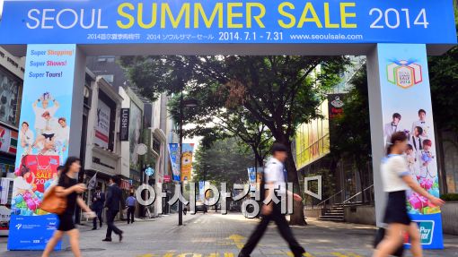 [포토]7월은 외국인들의 쇼핑찬스 '2014 서울썸머세일'