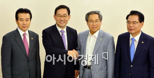 [포토]'여야 정책위의장, 첫 주례회의'