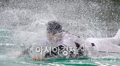 [포토]문우람,'짜릿한 승리만큼 시원한 세리머니'