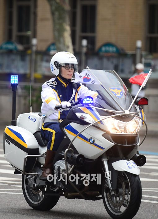 [포토]태극기와 오성홍기가 나란히 