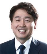 기동민 동작을 출마선언 기자회견장에 허동준 난입 '아수라장'