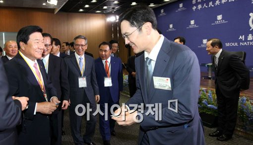 [포토]시진핑 강연 참석한 이재용 삼성전자 부회장 