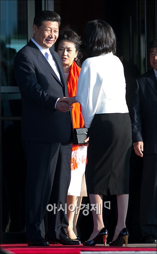 [포토]시진핑 주석 배웅하는 이부진 사장
