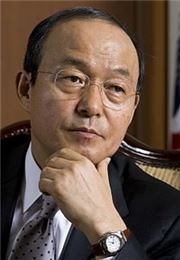 송민순 전 장관, 북한대학원대학교 총장직 사퇴
