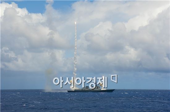 군이 보유한 가장 비싼 무기 서애류성룡함… 첫 SM-2 동시발사