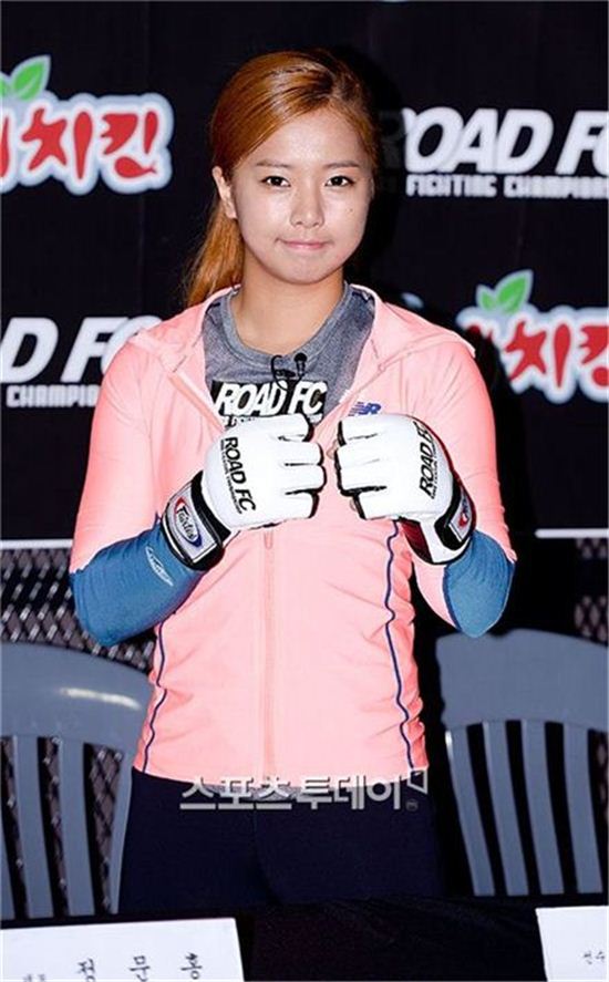 송가연 '미녀 파이터' 진짜 파이터 된다 "로드FC 데뷔전"