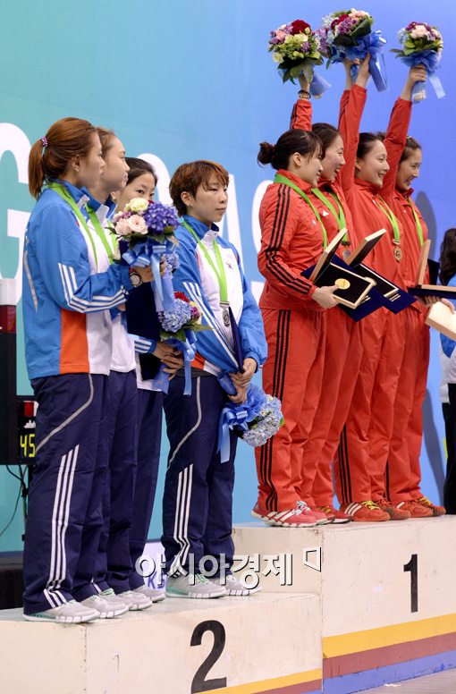 [포토]은메달이 못내 아쉬운 여자 대표팀