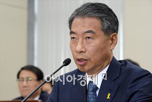 정청래 "정종섭, 군제대전 6개월 시간강사 출강은 사실상 탈영"