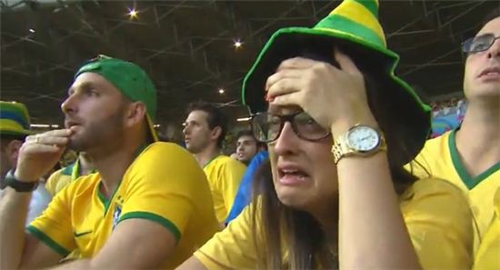 브라질 참패로 관중들 오열 (사진:SBS스포츠 영상 캡처)
