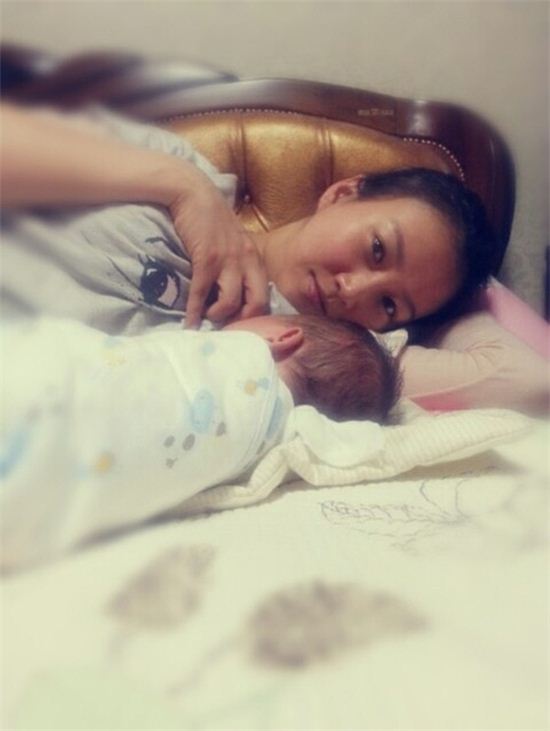 도경완, 장윤정 모유 수유 사진 공개 "예뻐서 찍었다"