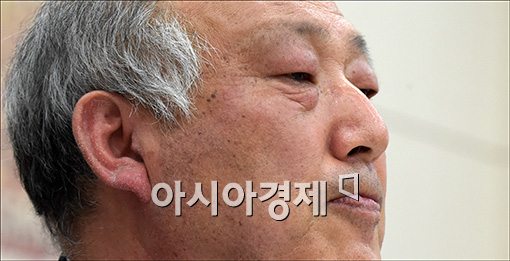 [포토]굳게 입다문 김명수 후보