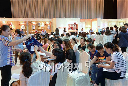 [포토]제로투세븐 알로앤루, 중국 상해 수주회 개최