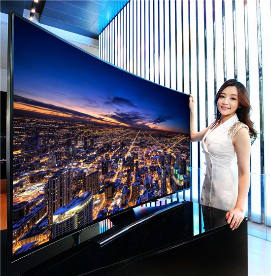 삼성전자, 커브드 UHD TV도 보급형 출시…55인치 400만원 초반