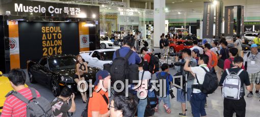 [포토]관람객들로 붐비는 2014 서울 오토살롱