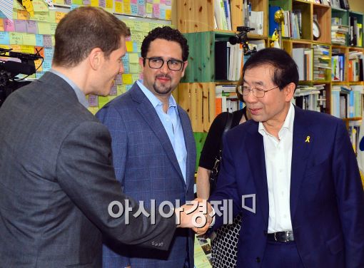 [포토]인사 나누는 박원순 서울시장