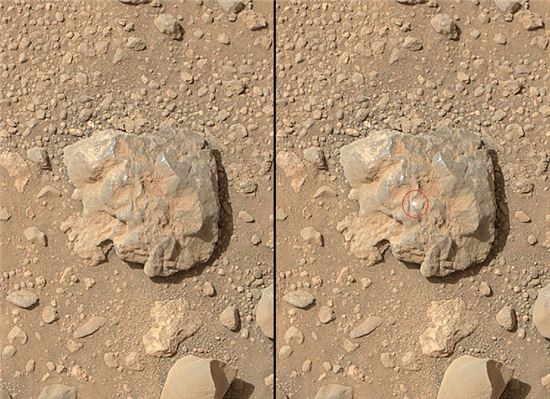 큐리오시티, 화성 돌에 흔적 남기다