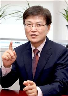 [신년사 전문]최양희 장관 "산업과 ICT 융합 통해 신산업 창출할 것"