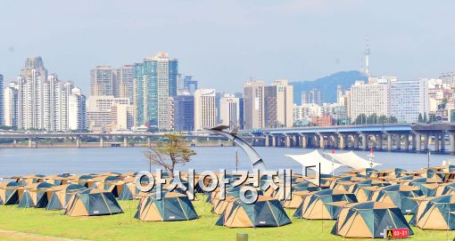 [포토]개장 하루 앞둔 한강 여름 캠핑장