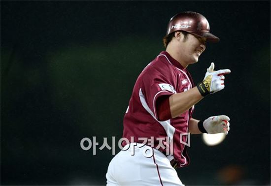 [포토]박병호,'멀티 홈런으로 MVP 예약할게요'