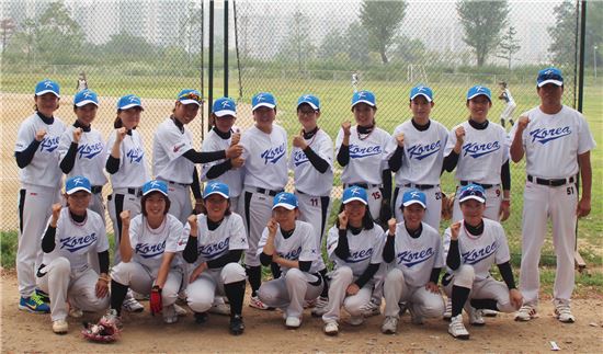 ▲지난 19~20일 인천 부평 야구 연습장에서 'LG배 국제여자야구대회'를 앞두고 연습경기를 실시한 한국여자야구대표팀.