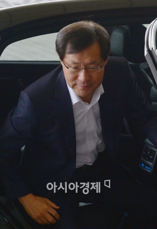 [포토]출근하는 김진태 검찰총장