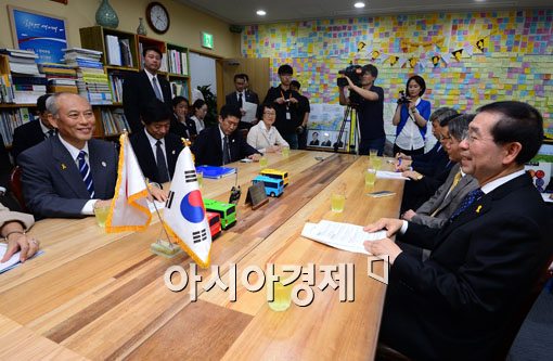 [포토]박원순 서울시장, 마스조에 요이치 일본 도쿄도지사 만나 