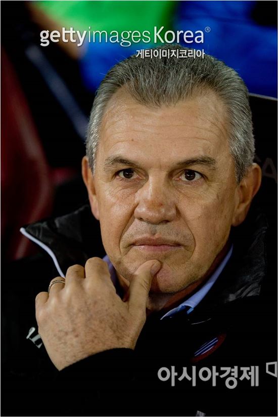 일본 축구대표팀, 멕시코 출신 아기레 감독과 4년 계약