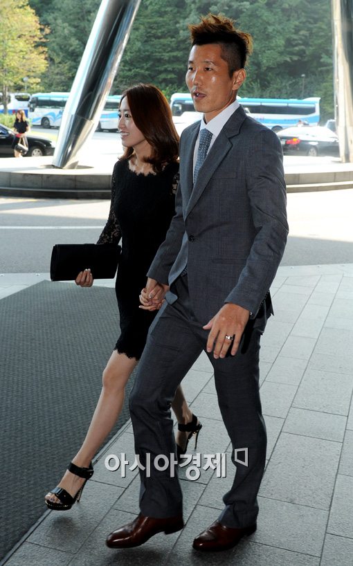 [포토]아내와 함께 박지성 결혼식 참석한 김재성