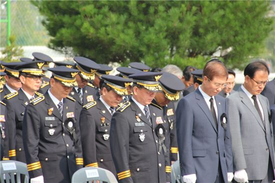 아산서, 순직경찰관 영결식…국립대전현충원 봉안