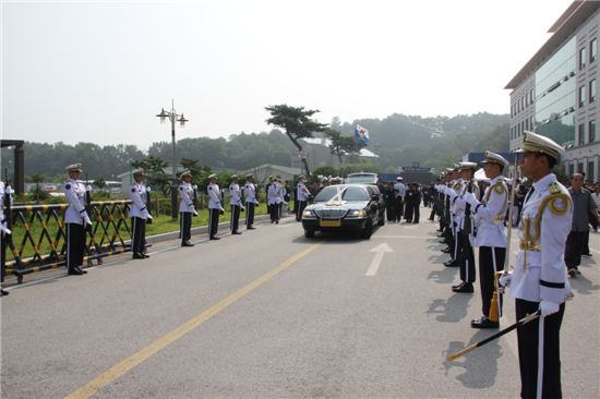 아산서, 순직경찰관 영결식…국립대전현충원 봉안