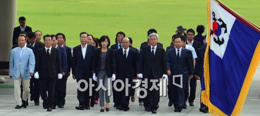 [포토]현충원 찾은 나경원