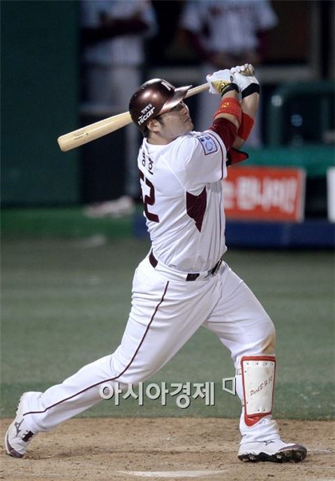 넥센 박병호, 역대 두 번째 '1G 4홈런' 대기록 달성