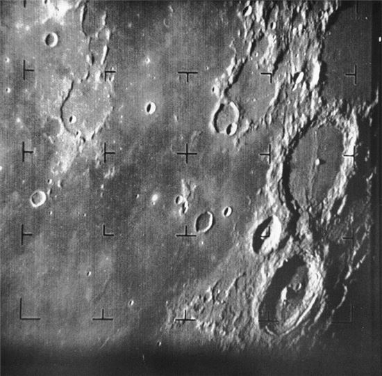 ▲1964년 레이전7이 촬영한 달.[사진제공=NASA]