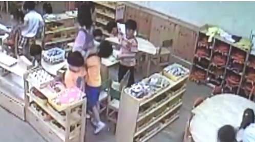 여수 유치원 아동 폭행…"식판을 머리에 내리쳐"