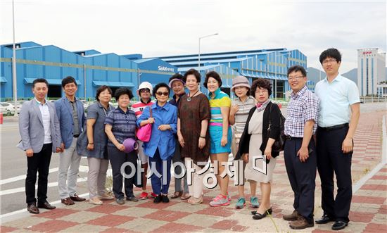 광양경제청은 한국여성경제인협회 기업인을 초청 광양만권 산업시찰을 실시했다.