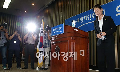 [포토]인사하는 권은희 의원