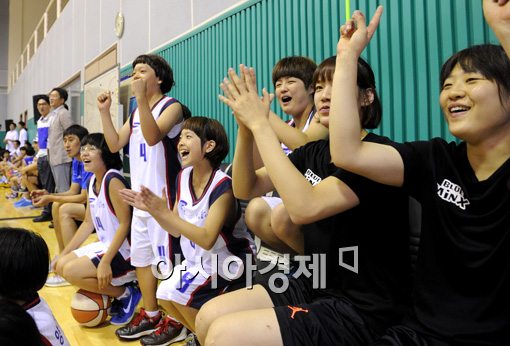 [포토]'우리팀 이겨라'