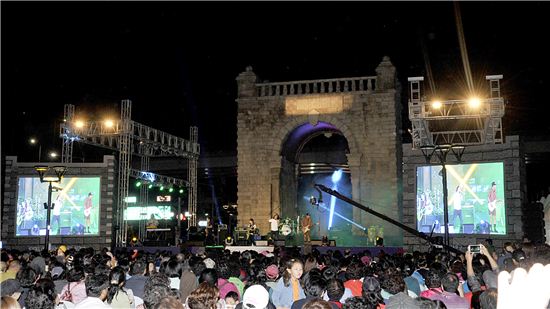 독립민주축제 