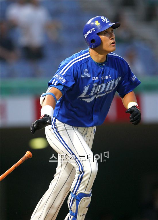 이승엽 105M 홈런포, 역대 최고령 30홈런 기록 갈아치워…