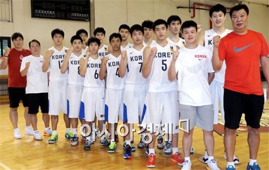 한국, 日 제압…U-18 亞 농구선수권 준결승 진출