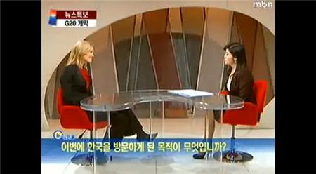 김희경 아나운서, 영어 실력 화제 "CNN 앵커와 자유롭게 인터뷰"