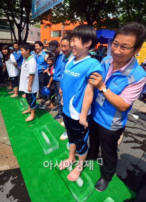 [포토]'참기 힘들어~'