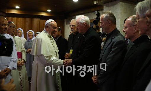 [포토]한국천주교중앙협의회 방문한 프란치스코 교황 