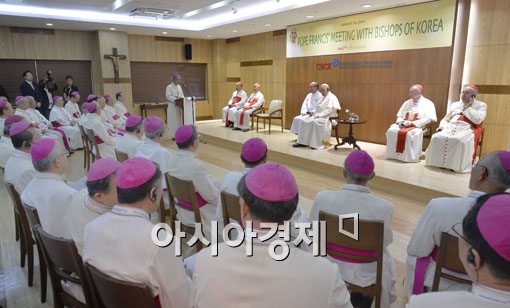 [포토]한국주교단 만난 프란치스코 교황 