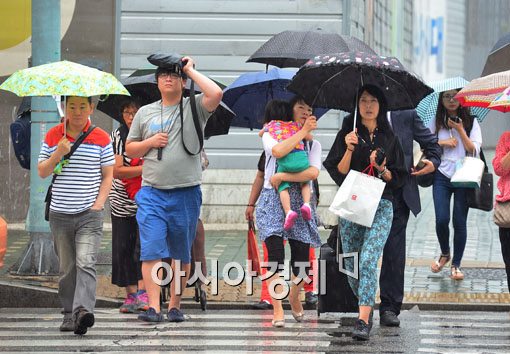 [포토]비 내리는 일요일 