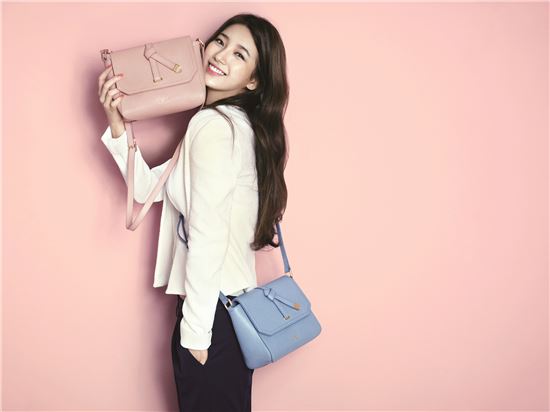 [포토]수지의 '깜직한 매력' 상큼해