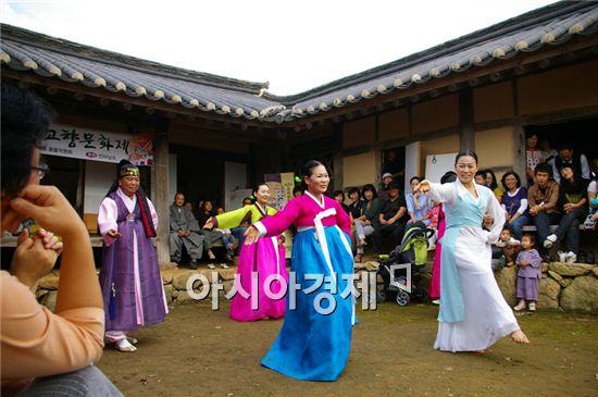 해남군, 조선시대 천재화가 윤두서 기리는 공재문화제 개최