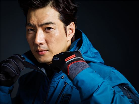 '삼둥이 아빠' 송일국, 휠라 아웃도어 모델로 발탁