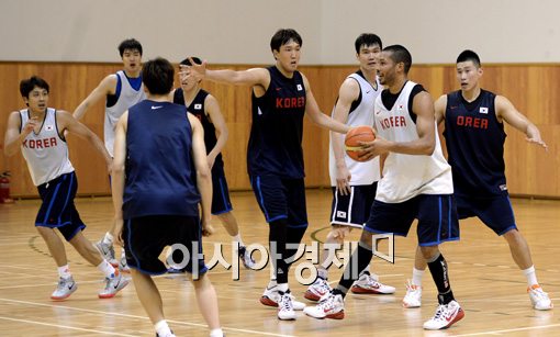 AG 男 농구, 외국선수 연합 상대 최종 점검 