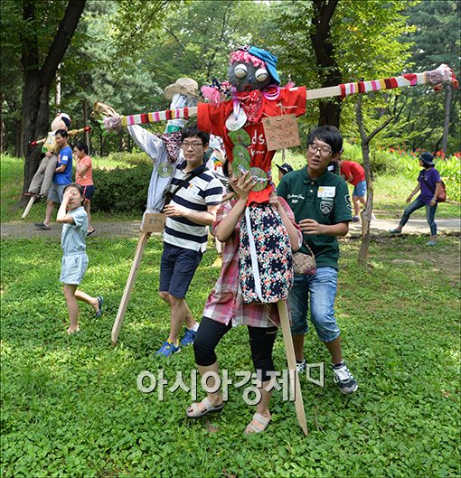 [포토]개성 넘치는 허수아비